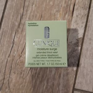 Clinique Moisture Surge